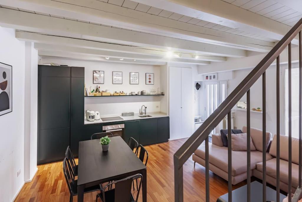 Apartament Elegante Loft Su 2 Piani A 5 Minuti Da San Siro Mediolan Zewnętrze zdjęcie